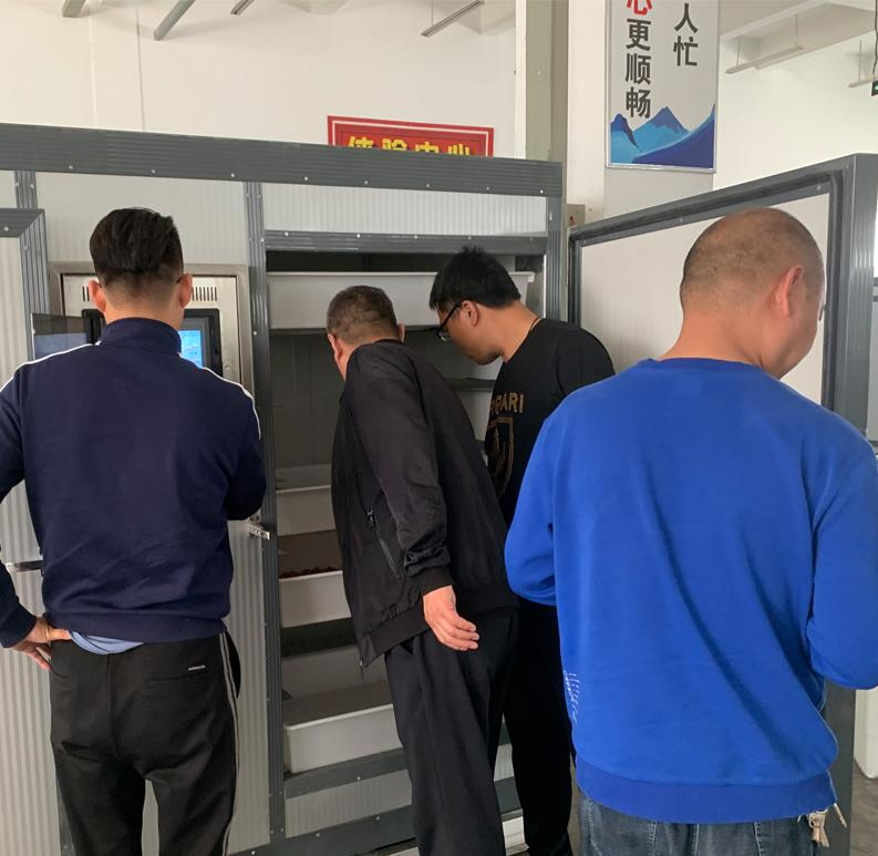 Xuchang customers bring raw materials  investigate drying equipment