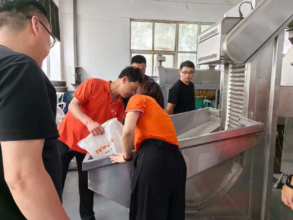 Anhui customer test machine fry production line