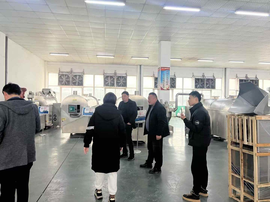 Anhui customers to visit the company