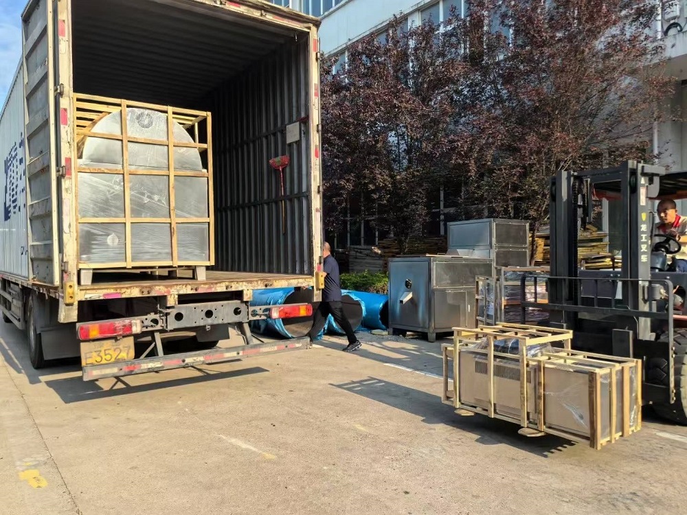 The nut roasting machine has been dispatched to Shandong