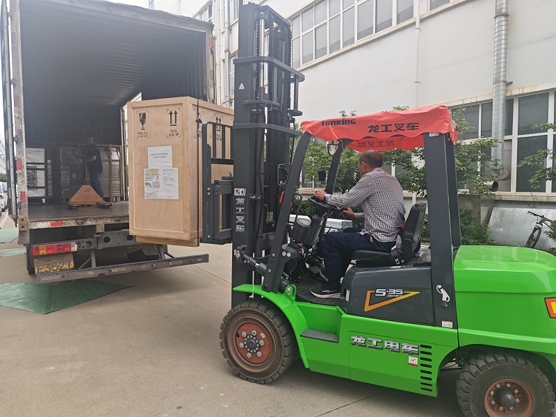 The machines purchased by the Belgian customer have been dispatched.