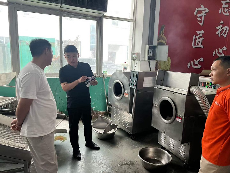 Test the roasting of dandelion roots for the customers
