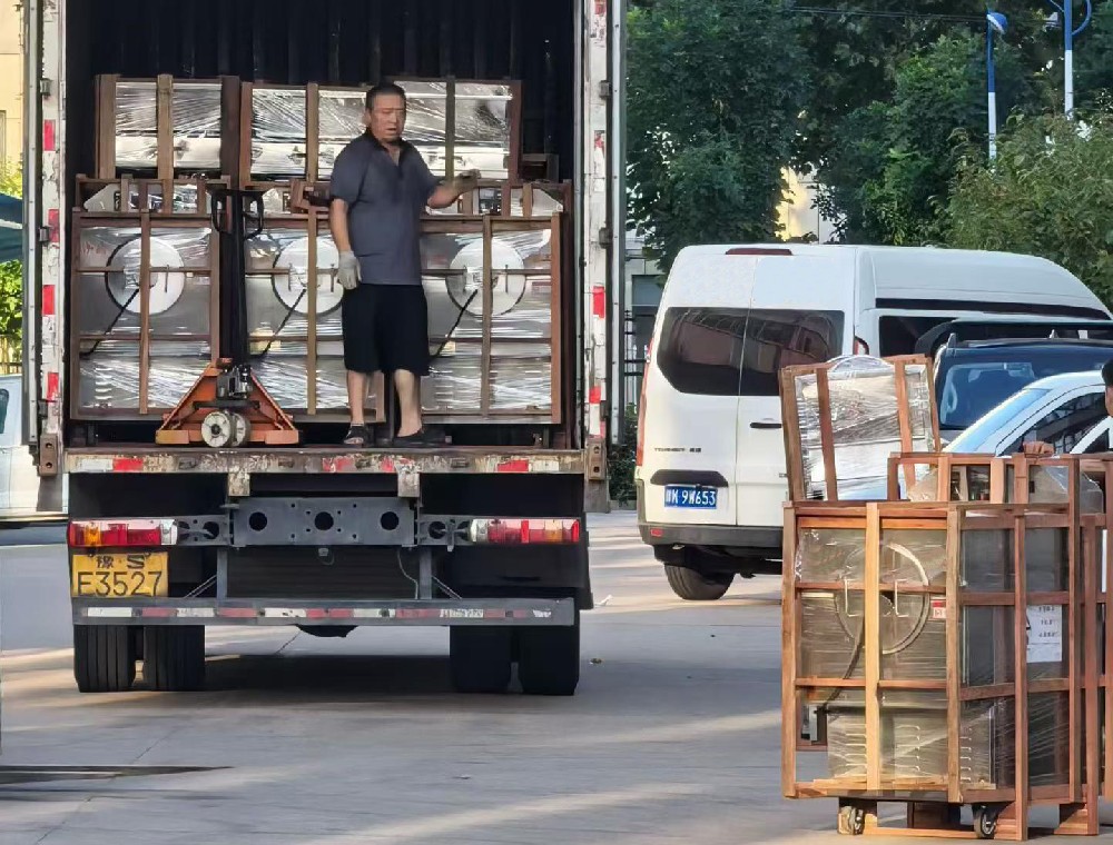 The sales peak season has brought about a rush of shipments.
